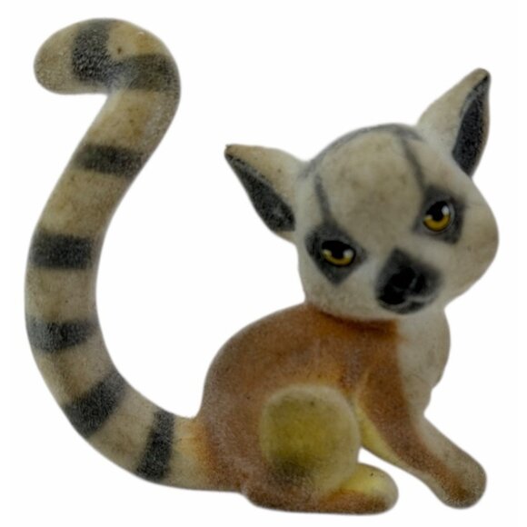 Jungle in My Pocket Ring Tailed LEMUR Figure Flocked Miniature 2010 Friends - Picture 1 of 7